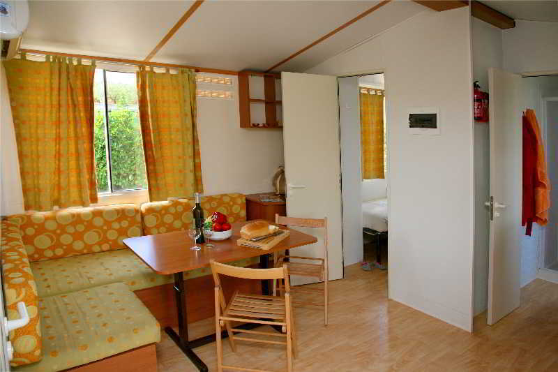 Camp Dole Zivogosce Hotel Podgora Kültér fotó