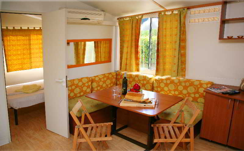 Camp Dole Zivogosce Hotel Podgora Kültér fotó